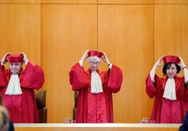 Magistrados del Tribunal Constitucional alemán, con sede en Karlsruhe.