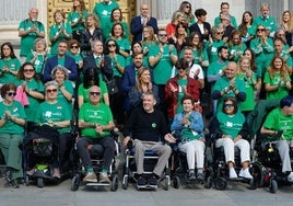 Pacientes de ELA celebran en el Congreso la nueva ley.