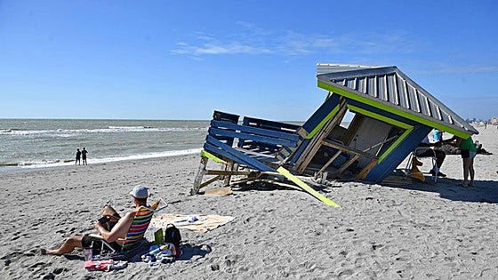 Florida asegura que el paso del huracán 'Milton' ha costado al menos 16 vidas