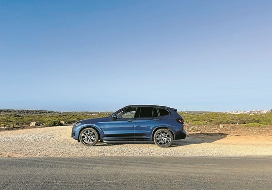 BMW X3 20 xDrive en el trayecto hacia Praia Belinche