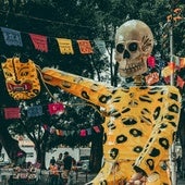 Pásalo en grande este Halloween con los disfraces para adultos más escalofriantes y divertidos