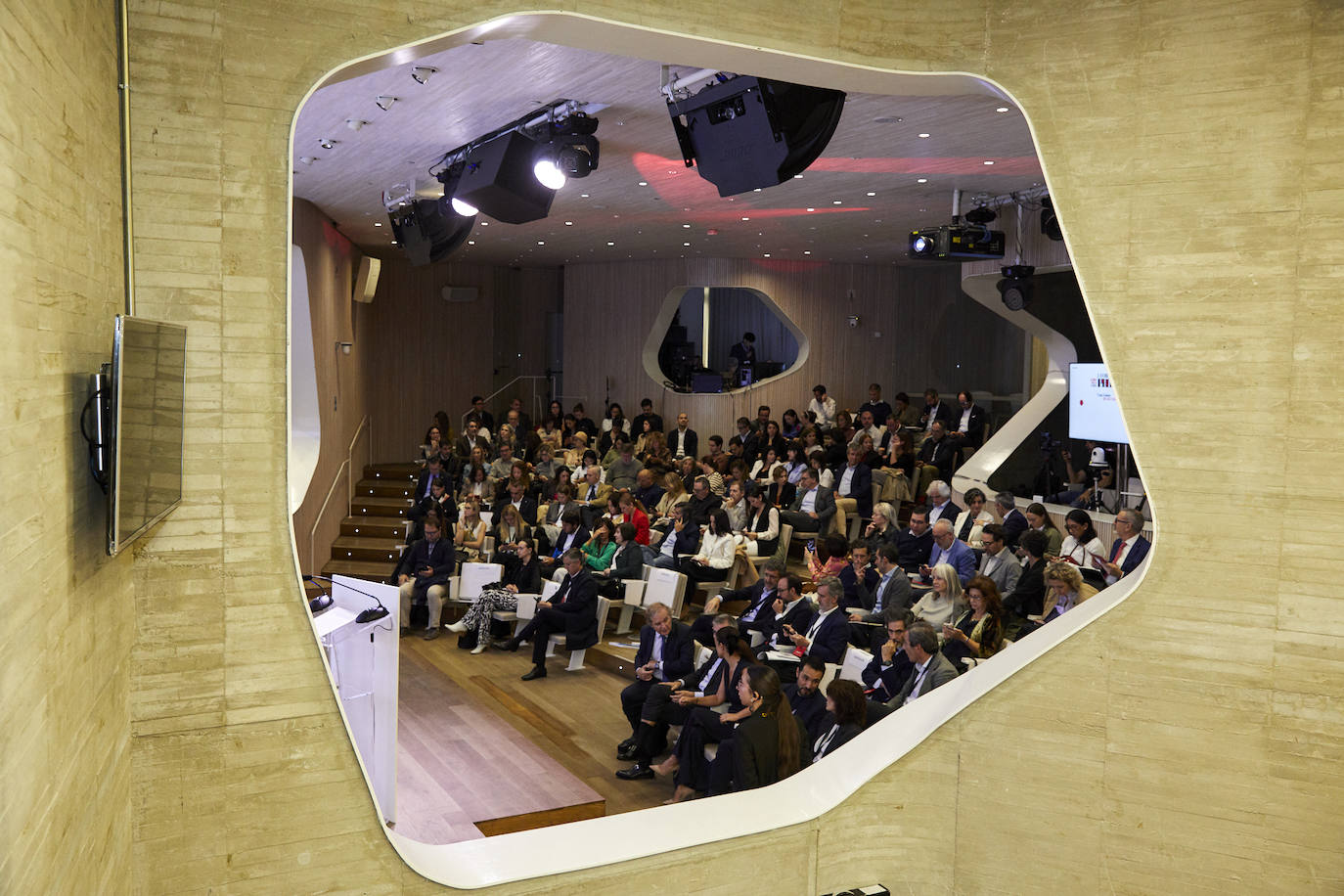 El auditorio de la Fundación Francisco Giner de los Ríos, en Madrid, se llenó durante las dos sesiones del I Foro Líderes con Propósito, organizado por Vocento.