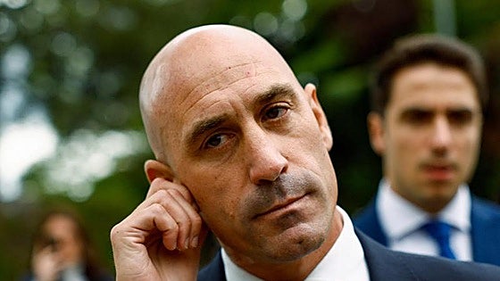 Rubiales pasa al ataque