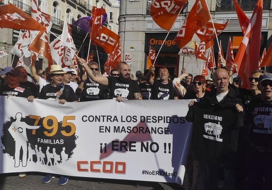 Protestas de trabajadores de Masorange al comienzo de las negociaciones.