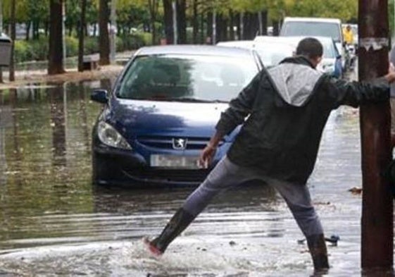 Riadas e inundaciones en la carretera