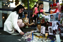 Memorial de las fans a las puertas del hotel argentino en el que falleció Liam Payne