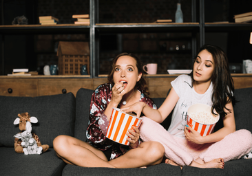 Sesión de cine en casa: disfruta de tus películas y tus series con palomitas recién hechas