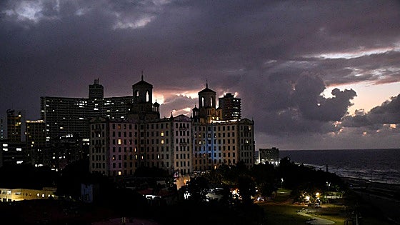 Cuba restablece su sistema eléctrico después de cuatro días de apagón