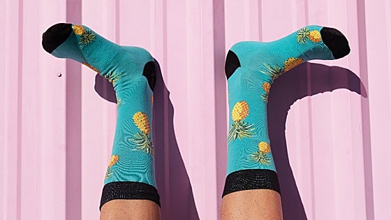 Completa tu outfit con esta selección de originales calcetines