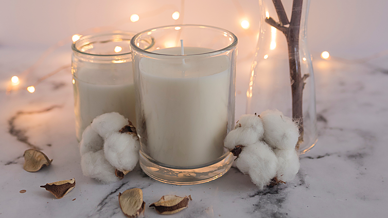 Dale un toque diferente y acogedor a tu casa con estas velas decorativas