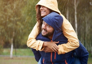 No te pierdas esta selección de chubasqueros y gabardinas para los días de lluvia