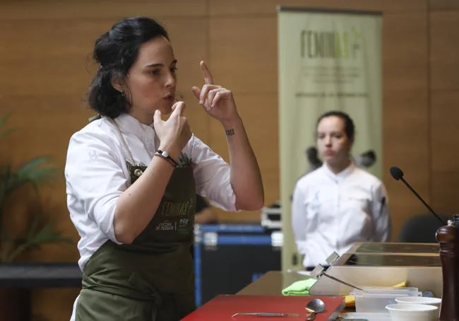 Lydia del Olmo regenta en Ourense el restaurante Ceibe, que en gallego significa 'libre, sin ataduras'.