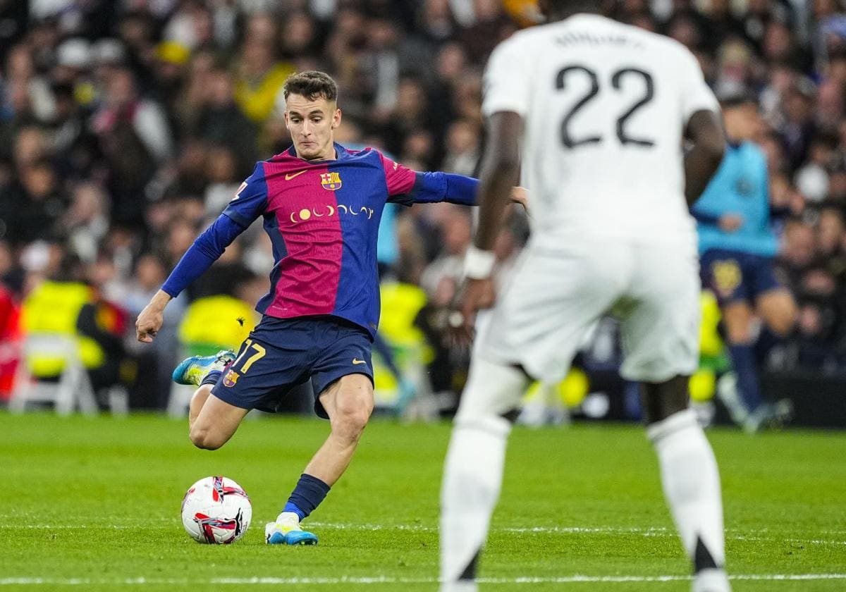 Marc Casadó, durante el clásico del pasado fin de semana ante el Real Madrid