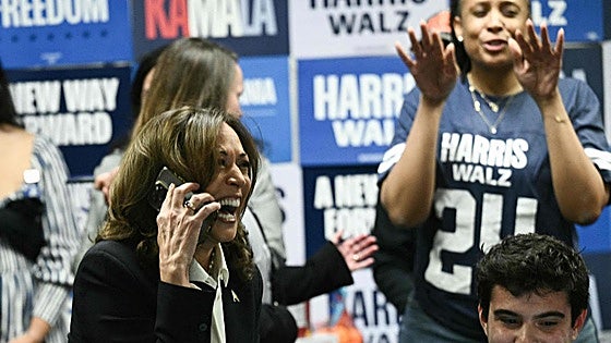 Kamala apela a los indecisos en busca del último voto