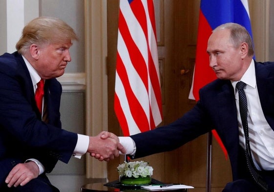 Trump y Putin se reunieron por primera vez en la Cumbre de Helsinki, donde transmitieron que ambos congeniaban.