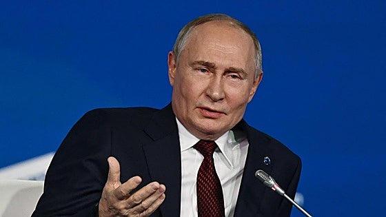 Putin felicita a Trump y espera reanudar el diálogo para acabar con la guerra en Ucrania