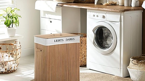 Prácticas y con estilo: las cestas para la ropa sucia que querrás en tu baño