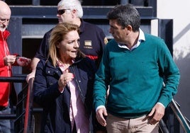 El presidente de la Generalitat, Carlos Mazón; y la vicepresidenta, Susana Camarero, llegan al centro de Coordinación Emergencias de L'Eliana.