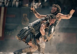 Pedro Pascal y Paul Mescal, en un fotograma de 'Gladiator II'.