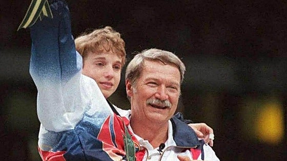 Muere Bela Karolyi, el polémico entrenador de Nadia Comaneci