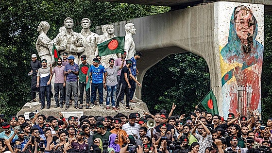 Bangladés imputa a varios exministros por «facilitar masacres» durante las protestas del pasado verano