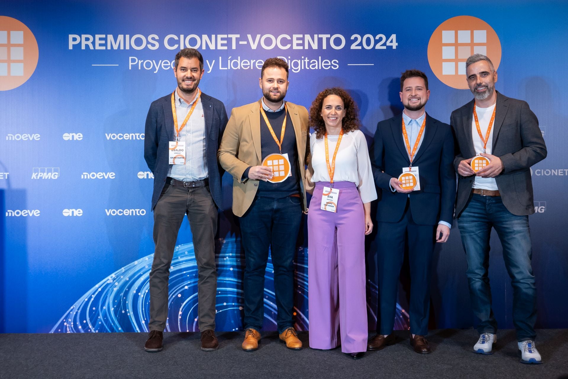 Finalistas y premiados de la cuarta edición de los Premios CIONET Vocento.