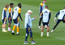 Carlo Ancelotti, durante el último entrenamiento del Real Madrid previo al duelo ante el Leganés.