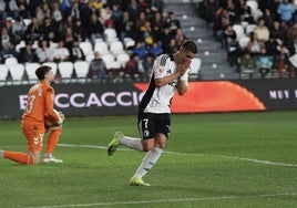 El Burgos abandona la zona de descenso tras vencer al Eibar