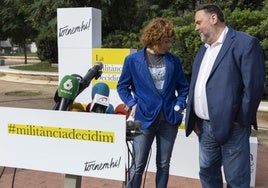 Elisenda Alamany y Oriol Junqueras, durante un acto de su campaña.