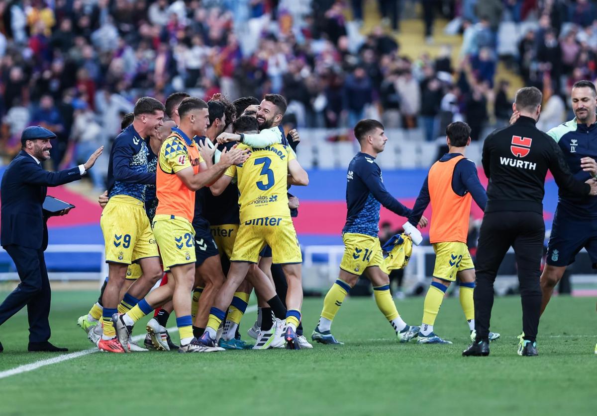 Las Palmas celebra un gol frente al FC Barcelona.