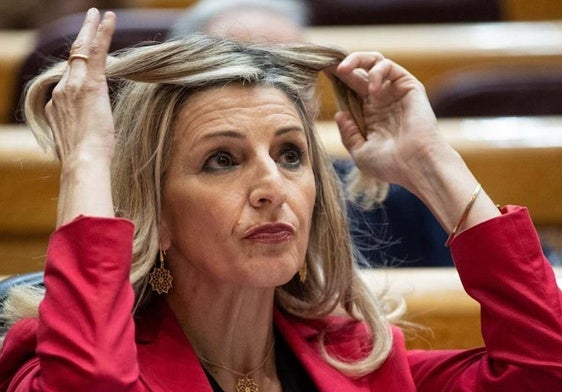 La ministra de Trabajo, Yolanda Díaz,. en una sesión parlamentaria.