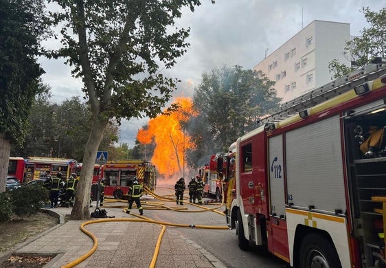 Bomberos de Madrid, durante una intervención.