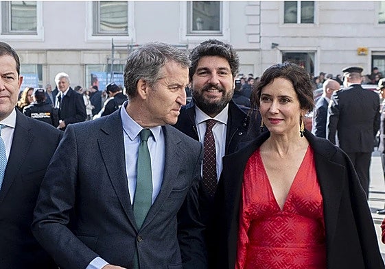 Alberto Núñez Feijóo e Isabel Díaz Ayuso en la celebración del Día de la Constitución