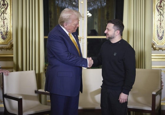 Donald Trump y Volodímir Zelenski, durante su encuentro en París.