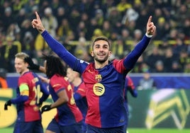 Ferran Torres celebra el segundo de sus goles ante el Dortmund.