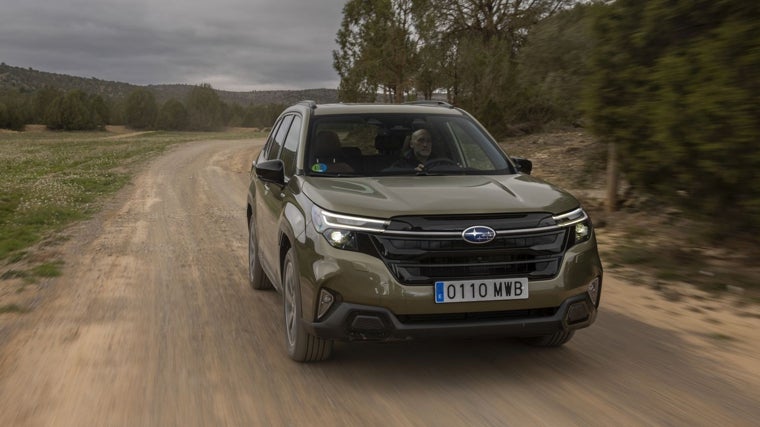 El Subaru es muy capaz fuera del asfalto