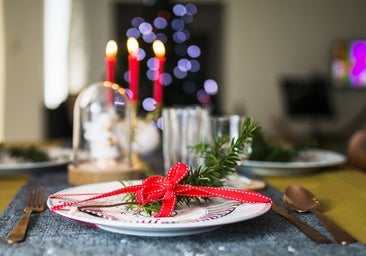 Cómo decorar tu mesa para Navidad con estilo y por poco dinero