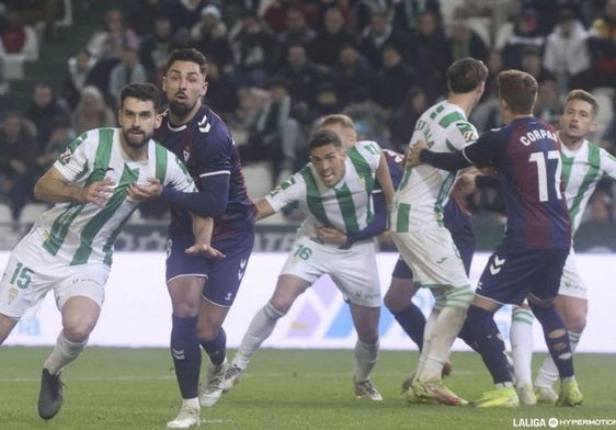 La victoria del Córdoba aleja al Eibar del ascenso