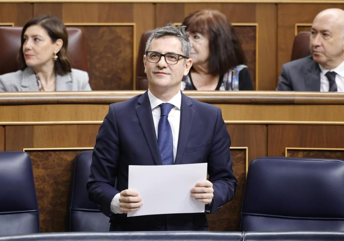 El minsitro de Justicia, Félix Bolaños, asiste a la sesión de control de este jueves en el Congreso.