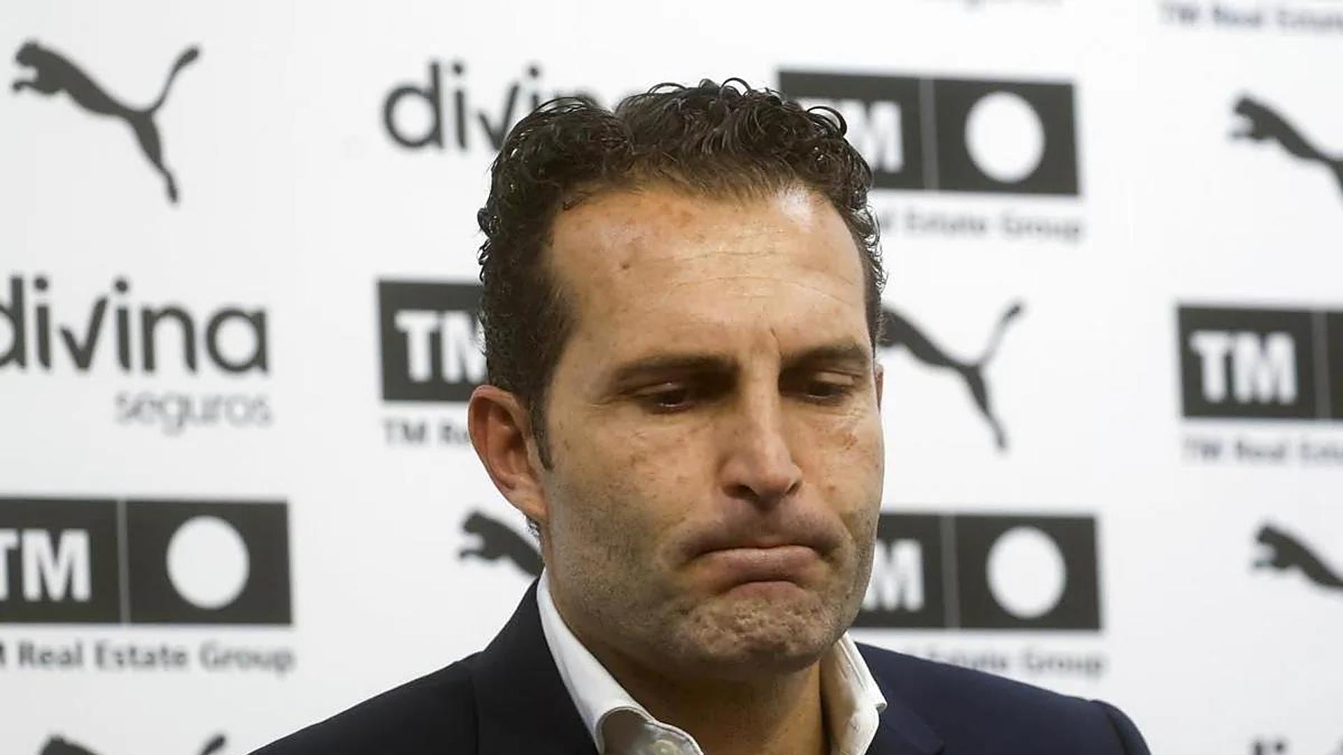 Valencia Fires Rubén Baraja