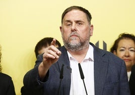 El regreso al liderazgo de Puigdemont y Junqueras desestabiliza a Sánchez e Illa