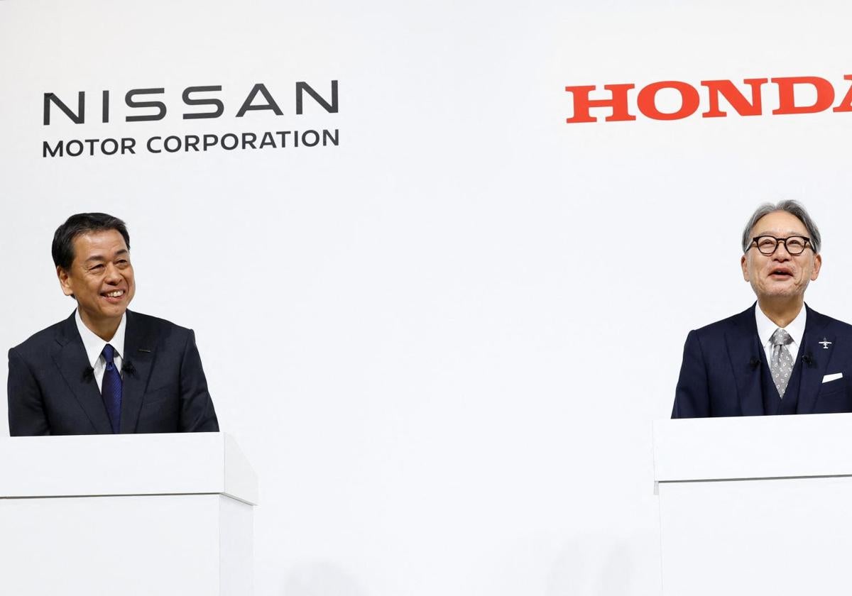 Makoto Uchida, consejero delegado de Nissan Motor Corporation y Toshihiro Mibe, consejero delegado de Honda