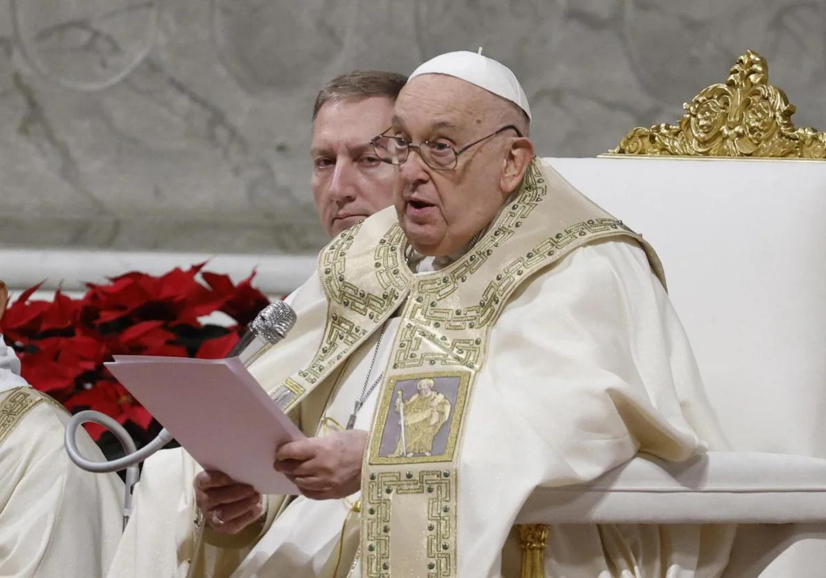 El Papa da comienzo al Jubileo con la apertura de la Puerta Santa de la basílica de San Pedro