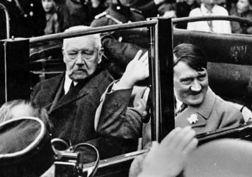 Hitler, 1932: ¿cómo facilitó la democracia que llegase al poder alguien que prometía destruirla?