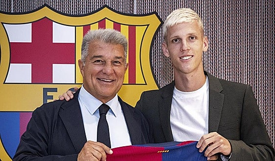 Laporta ultima la fórmula para poder inscribir a Dani Olmo y Pau Víctor