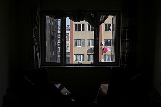 Kabul prohíbe que los nuevos edificios tengan ventanas abiertas a habitaciones en las que residan mujeres