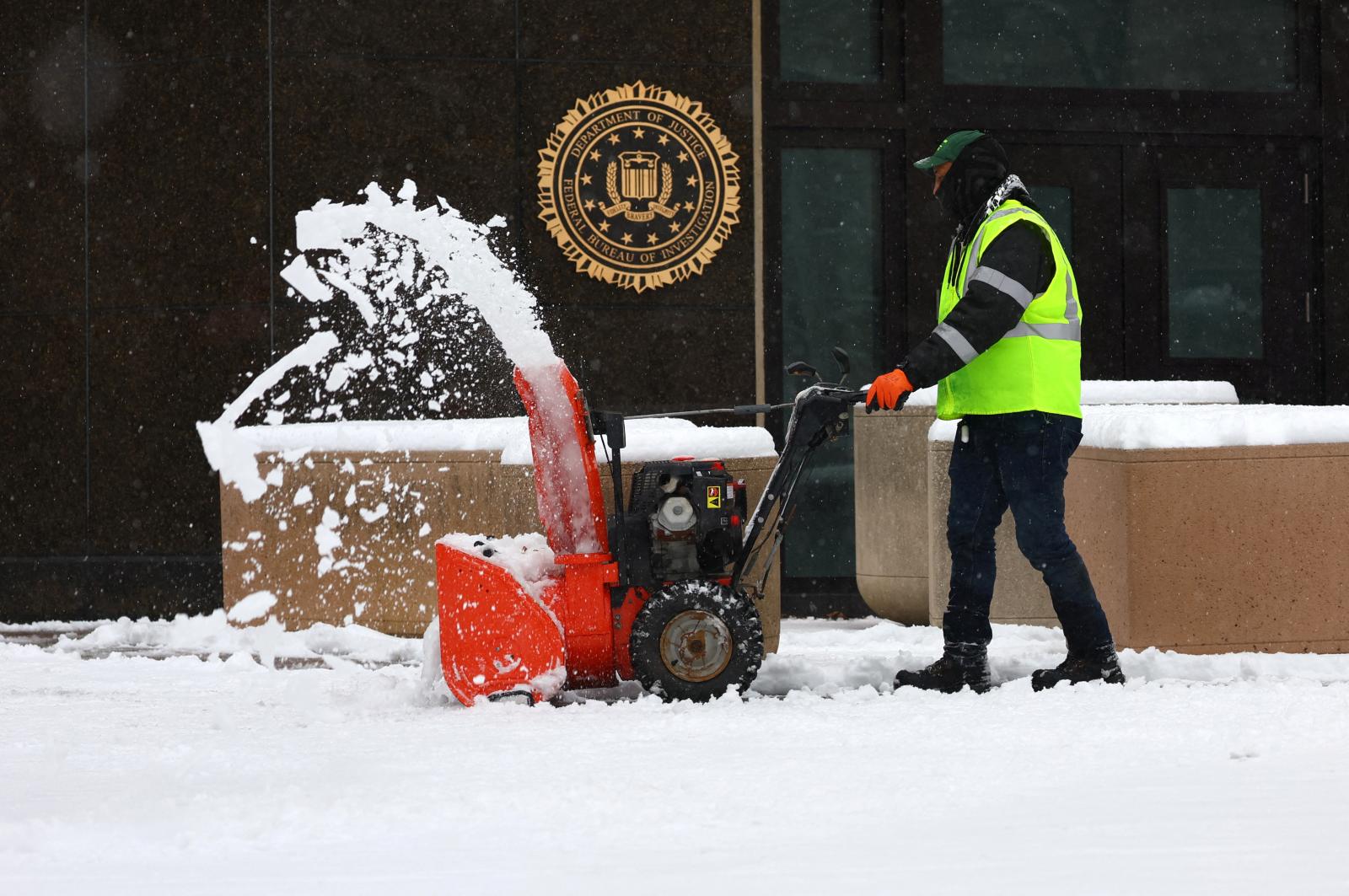 Una fuerte tormenta de nieve cubre de blanco a EE UU