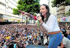 Corina Machado afirma que «ya estoy en un lugar seguro» y desvela que hubo un herido de bala durante su detención