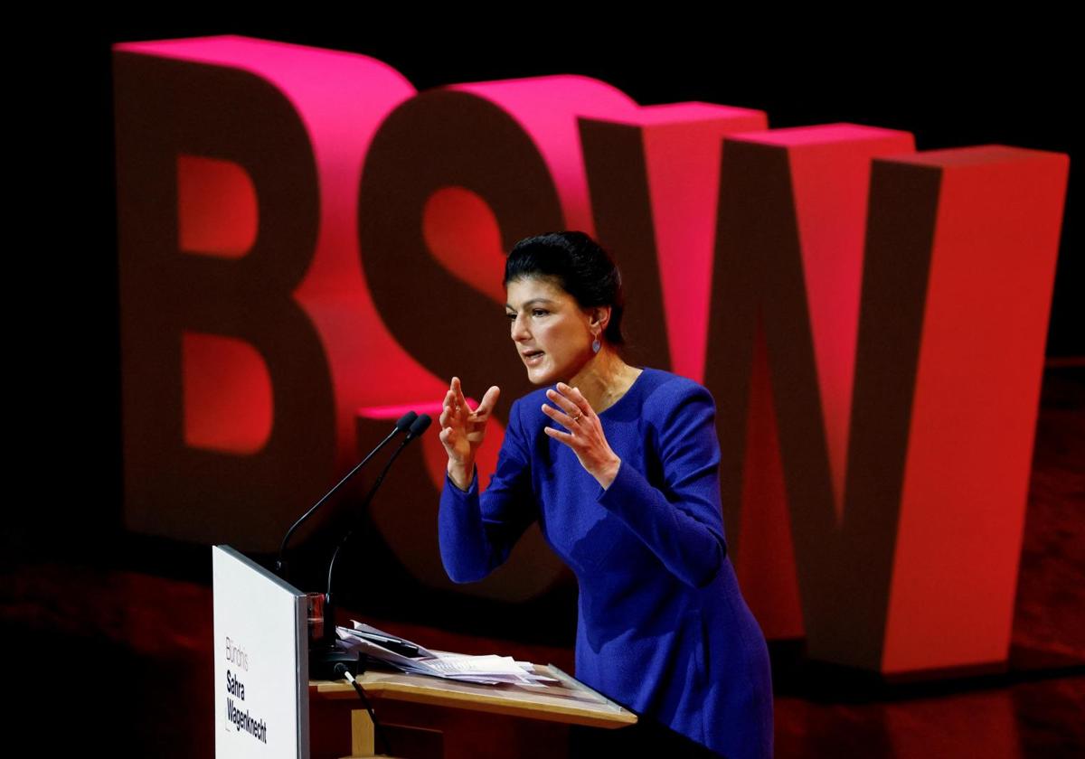 Sahra Wagenknecht, líder de BSW, en el congreso de su partido.