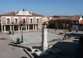 Imagen de archivo de la Plaza Mayor de Viana de Cega.